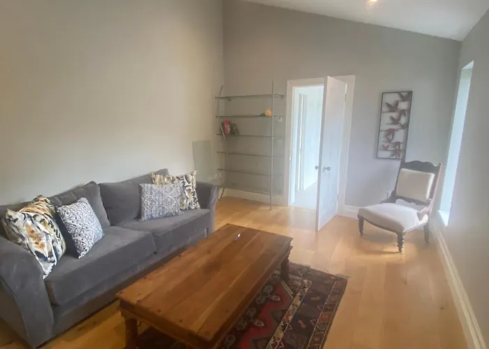 The Coach House * דבלין